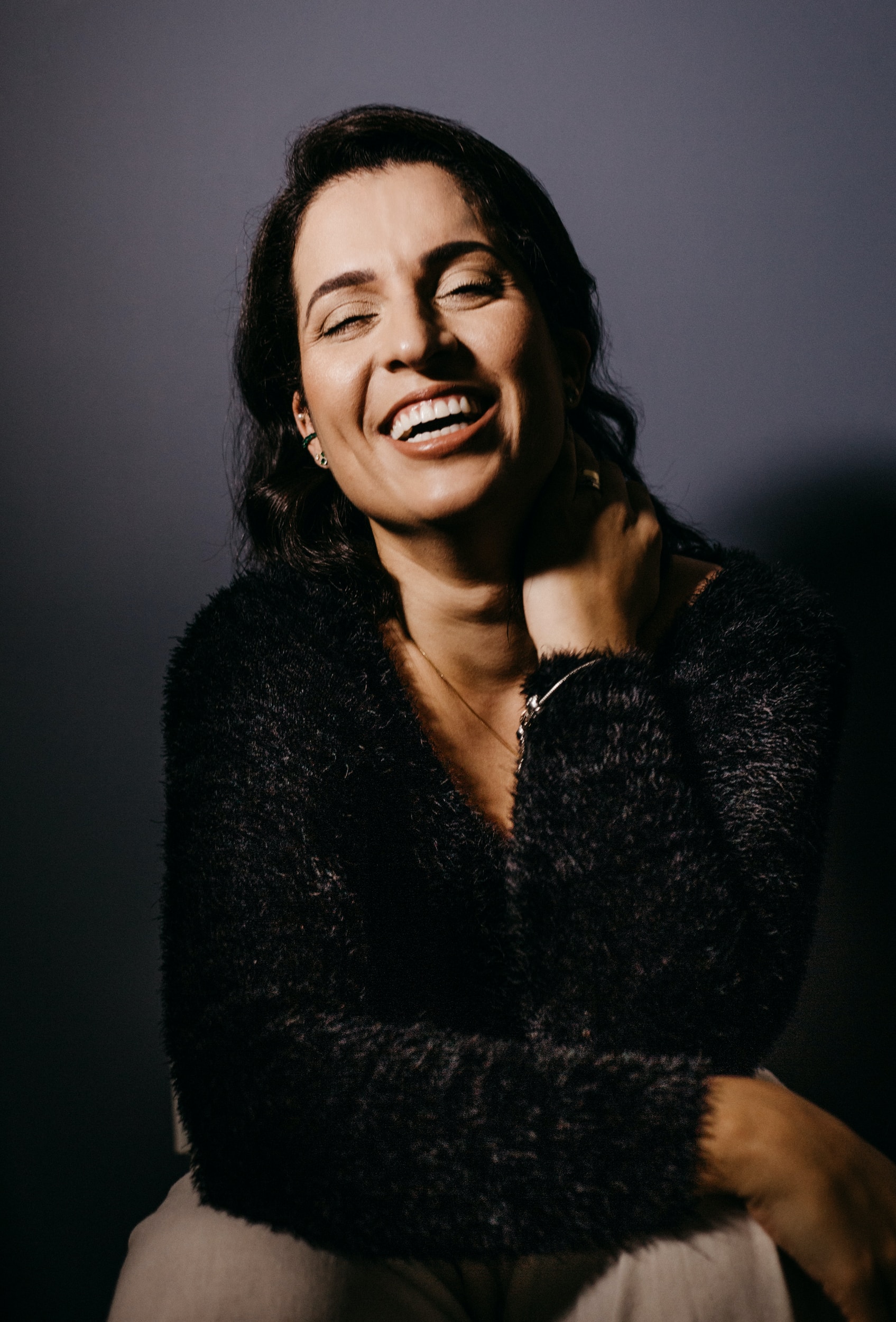 Adela persona